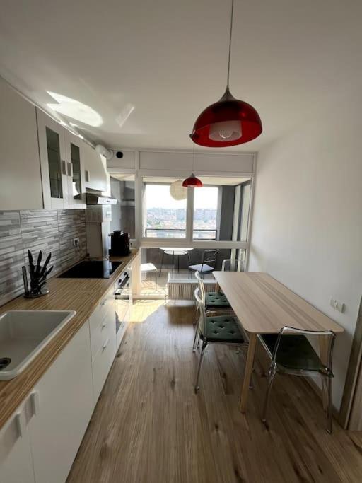 Apartment Teodor Braşov Exteriör bild